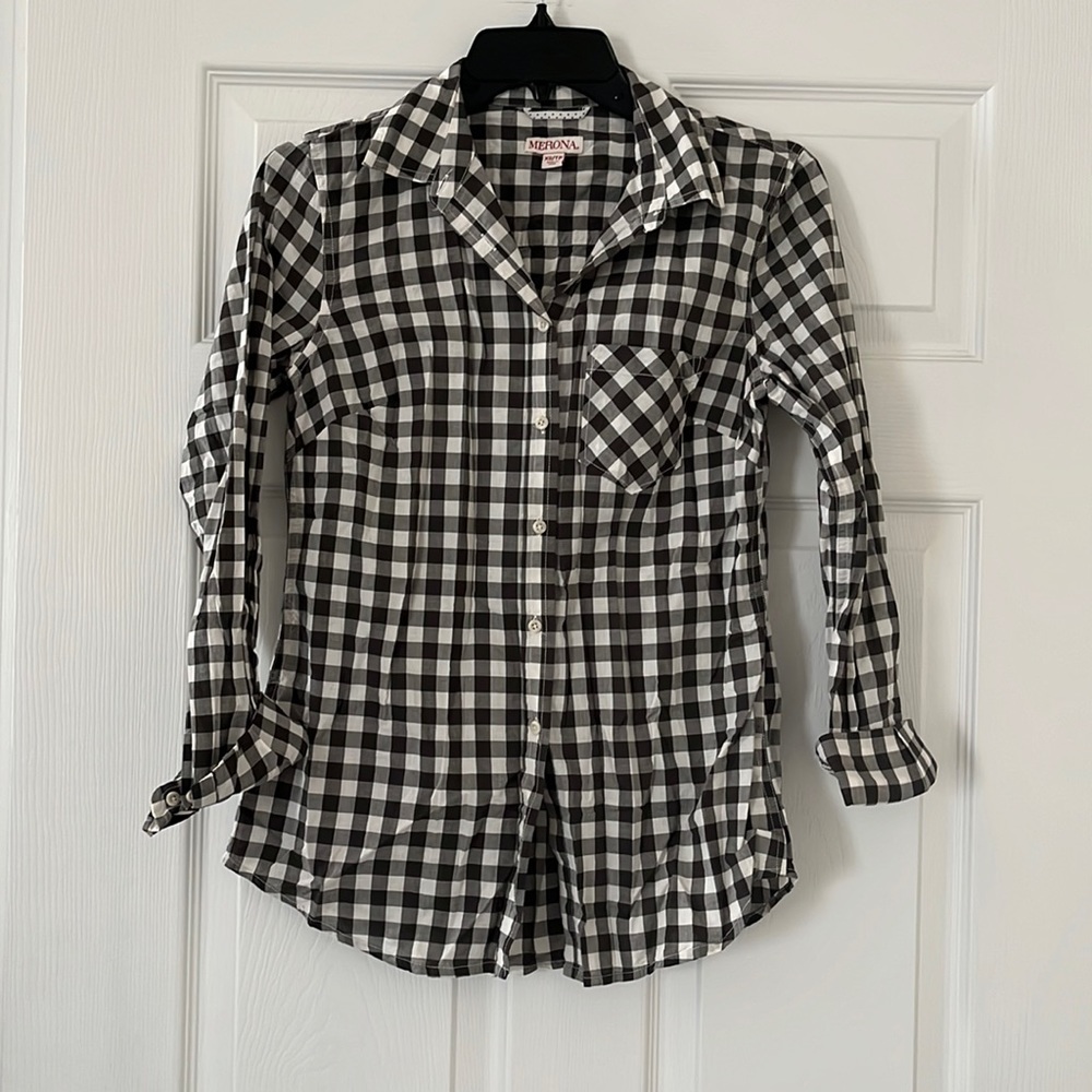 Grey and white plaid button up